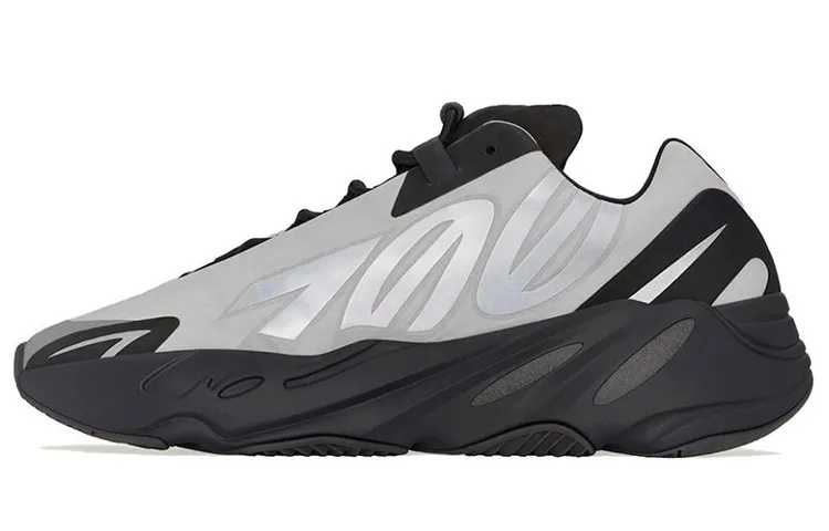 Adidas Originals Men's Yeezy Boost 700 Mnvn 'Metallic'