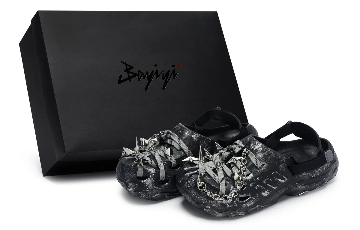 Adidas MAXXCLOG 811 Manufacturing, Thorn Wild, Special Shoe Box Clogs Unisex Black Gray Silver