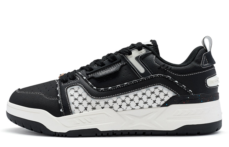 XTEP Abrasion Resistant Low top Basketball Shoes Men’s Black/Sail White