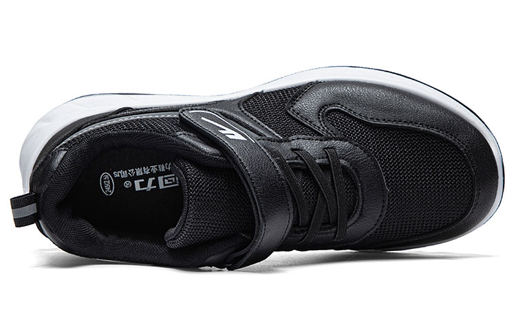 Warrior Soft Sole Elderly Shoes Wear resistant And Lightweight Low top Casual Shoes Unisex Black