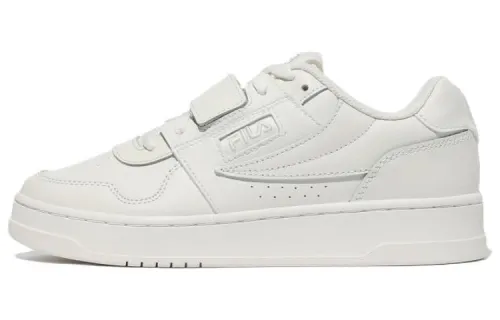 FILA Low top Tennis Shoes Unisex Ecru
