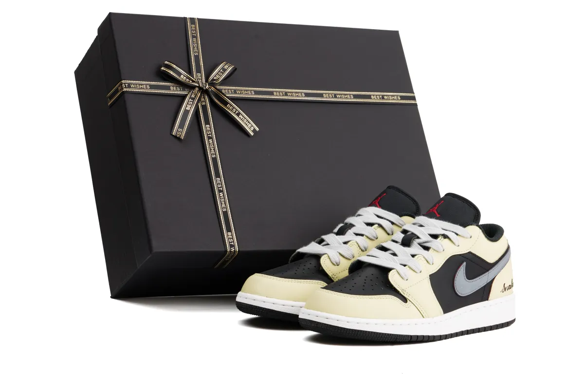 Jordan Air Jordan 1 Abrasion Resistant Impact Resistant Low top Vintage Basketball Shoes Unisex Khaki