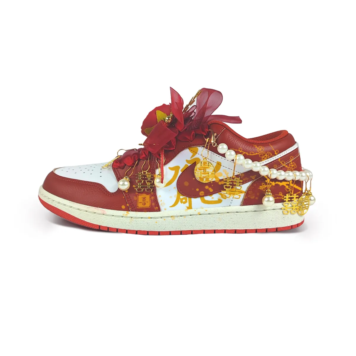 Jordan Air Jordan 1 Abrasion Resistant Low top Vintage Basketball Shoes Women's White Red