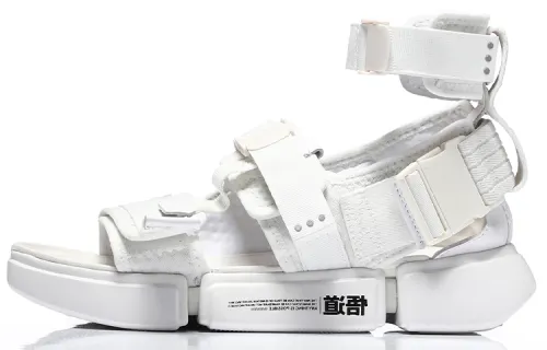 Li Ning Essence 2 Platform Paris Fashion Week Sports Sandals Women's Ivory