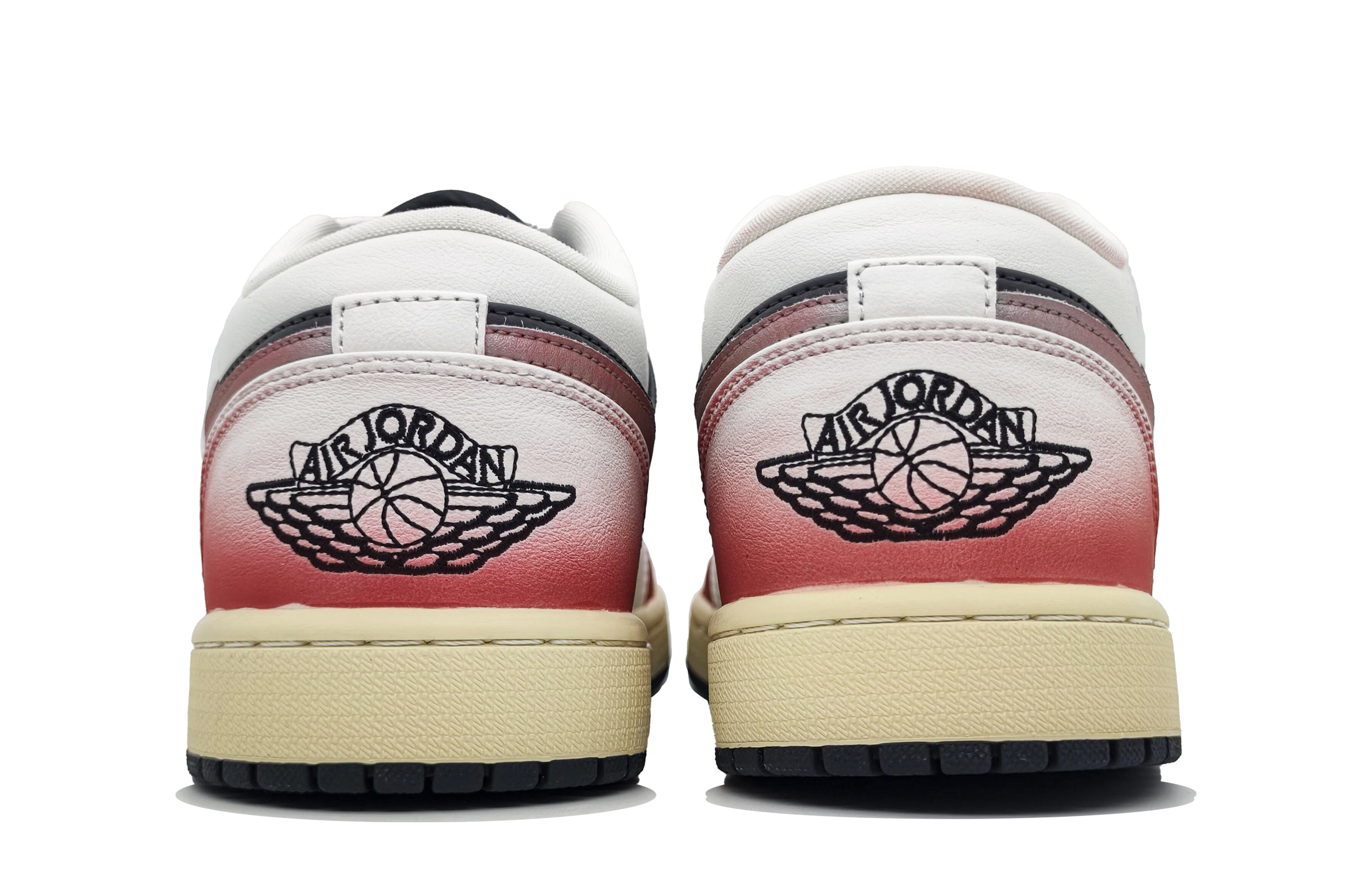 Jordan Air Jordan 1 Abrasion Resistant Breathable Abrasion Resistant Breathable Low top Vintage Basketball Shoes Unisex