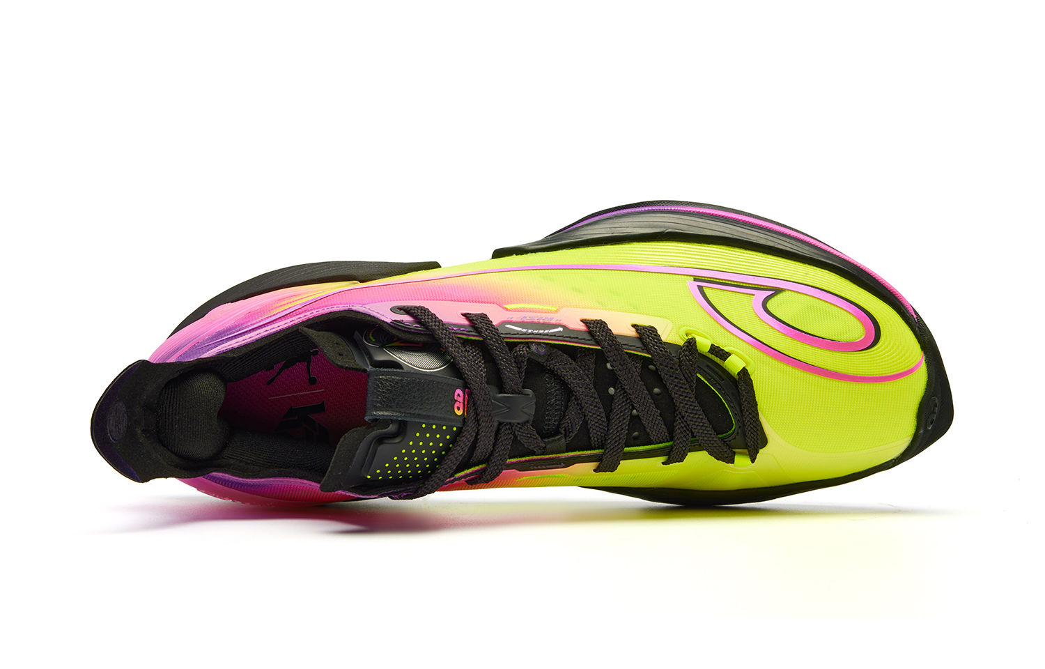 QIAODAN FERISE Thermal Imaging Cushioning Coverage Rebound Grip Abrasion Resistant Breathable Slip Resistant Low top