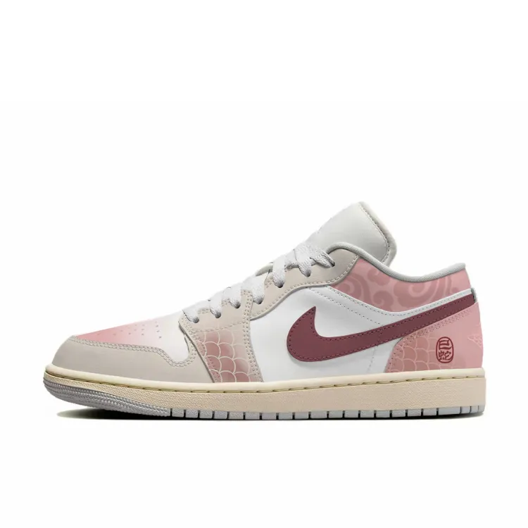Jordan Air Jordan 1 Low top Vintage Basketball Shoes Women's Red White