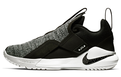 Nike Ambassador 11 Black Oreo