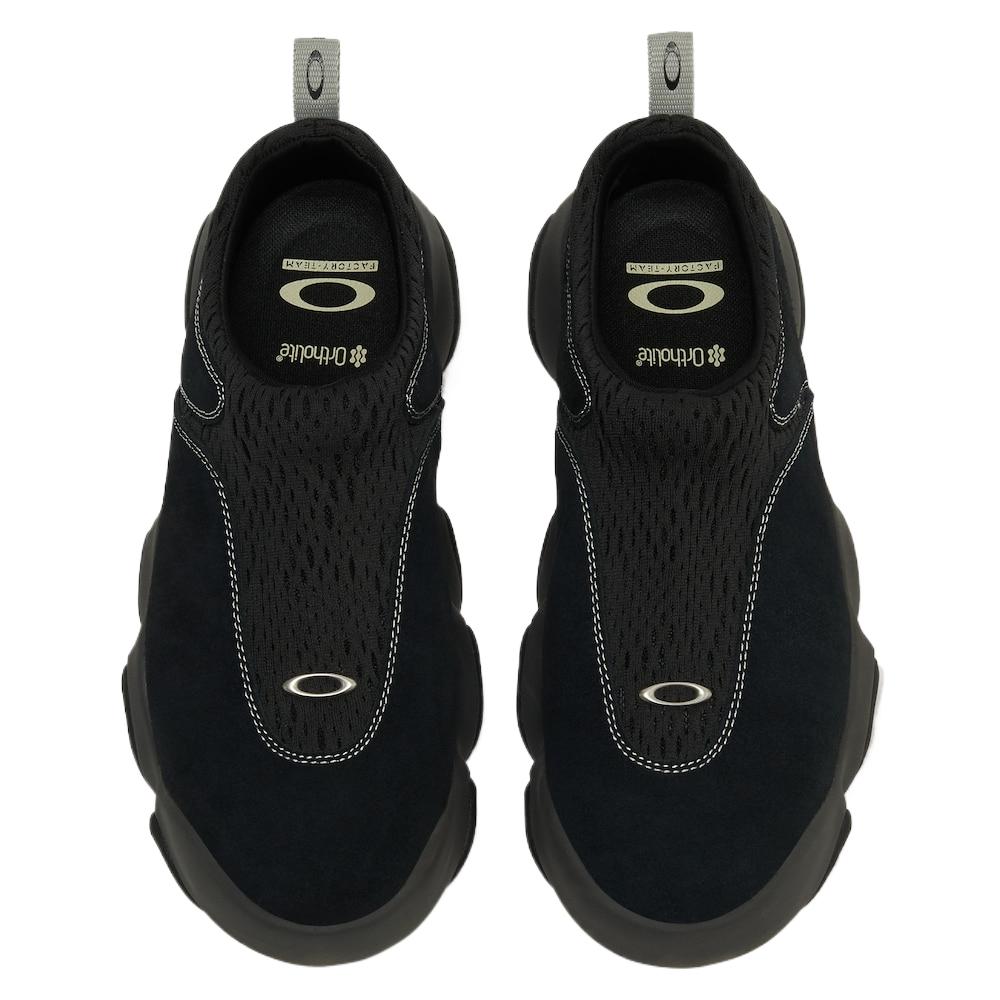 Oakley Factory Team Low top Mountaineering Shoes Unisex Black