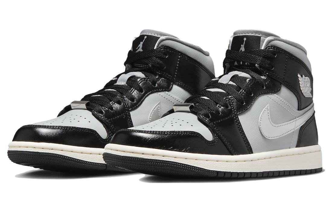 Jordan 1 Black Chrome