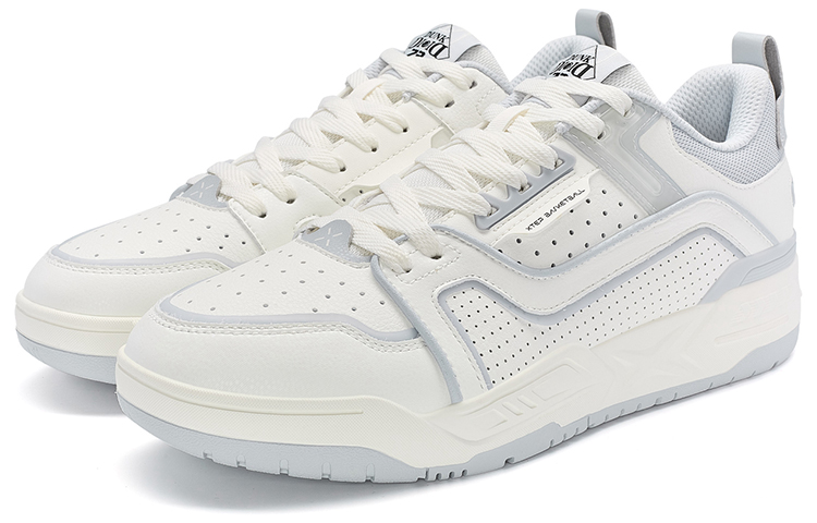 XTEP Cushioning Slip Resistant Abrasion Resistant Cushioning Slip Resistant Abrasion Resistant Low top Basketball Shoes