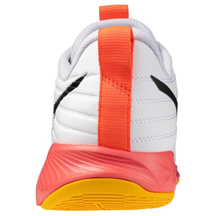 Mizuno WAVE MOMENTUM PRO Low top Training Shoes Unisex White