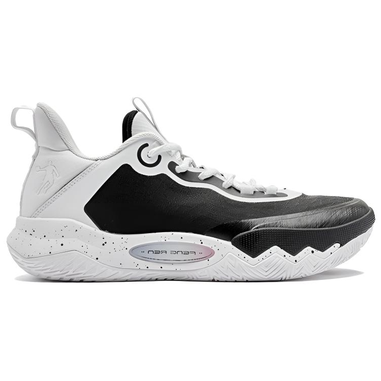 QIAODAN Wind Blade 4 TEAM Slip Resistant Low top Basketball Shoes Men’s White Black