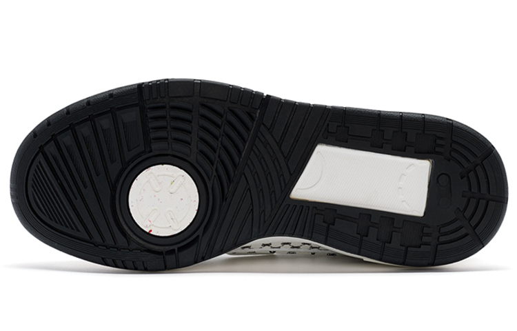 XTEP Basketball Shoes Women’s Low Top Black/Sail White