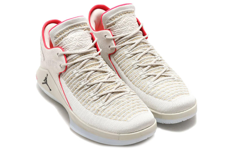Мужские кроссовки Jordan Air Jordan 32 Low (белые) — фото 3