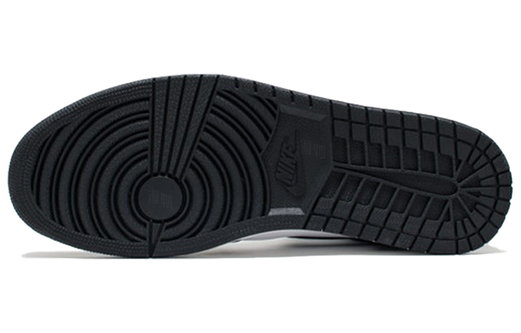 Мужские кроссовки Jordan Air Jordan 1 Retro Black White (черно-белые) — Белый / чёрный — фото 5