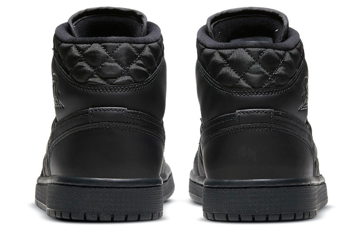 Женские кроссовки Jordan Air Jordan 1 Mid SE "Black Quilted" (черные) — фото 5