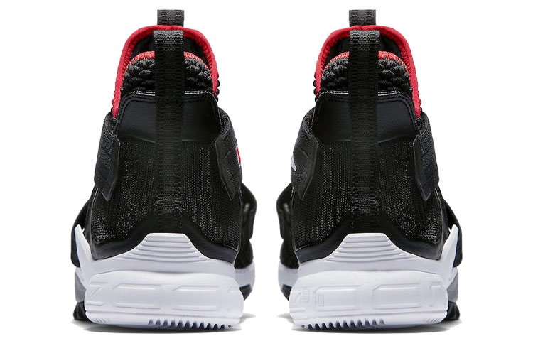 Мужские кроссовки Nike zoom soldier 12 (черные) — фото 4