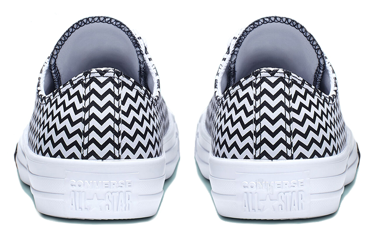 Женские кеды Converse Chuck Taylor All Star Mission-V (черно-белые) — фото 3