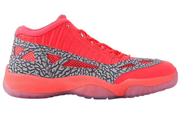 Мужские кроссовки Jordan Air Jordan 11 Low IE (красные) — фото 2