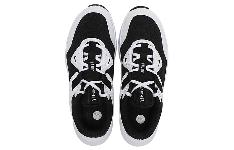 Мужские кроссовки Nike MC Trainer 1 (черно-белый) — Чёрный / белый — фото 3