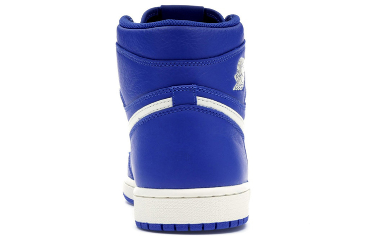 Мужские кроссовки Jordan Air Jordan 1 Retro High Hyper Royal (синие) — Синий／белый — фото 5