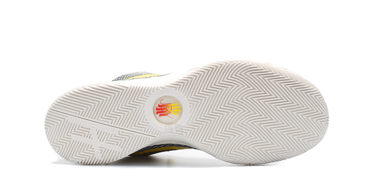 Мужские кроссовки Nike Kyrie 1 Rise LTD 1 (серо-желтые) — 黑/黄/帆色 — фото 4