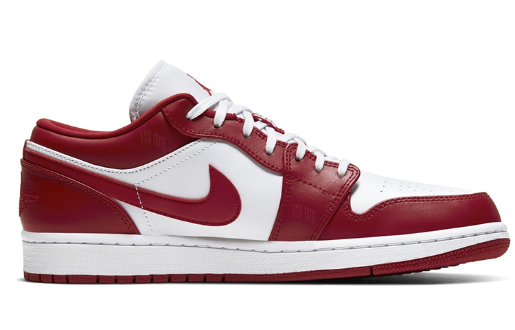 Мужские кроссовки Jordan Air Jordan 1 (красно-белые) — фото 2