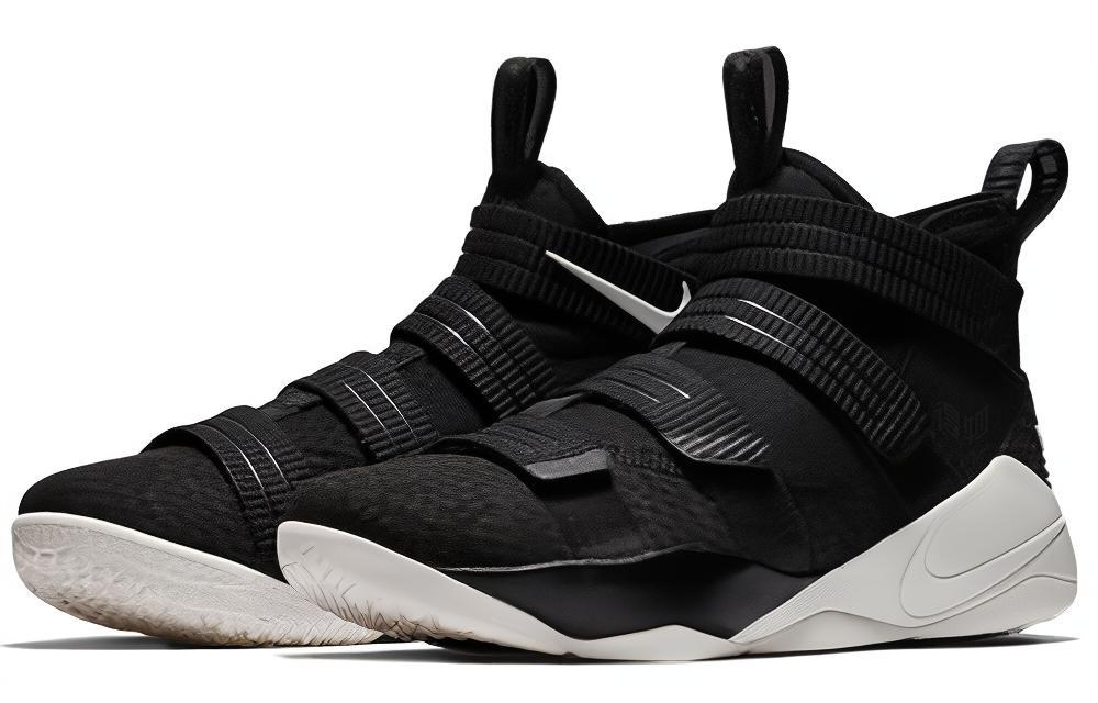 Мужские кроссовки Nike zoom soldier 11 XI SFG 11 (черно-белые) — фото 3