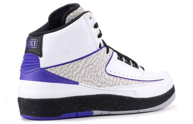Мужские кроссовки Jordan Air Jordan 2 Retro Dark Concord (бело-фиолетовые) — фото 4