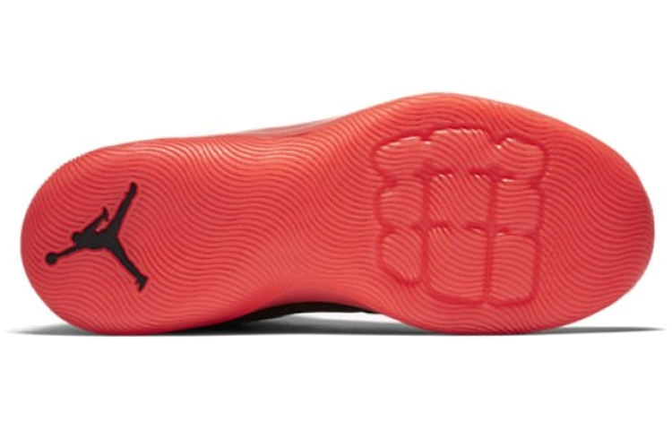 Мужские кроссовки Jordan Ultra Fly (черно-красно-серебряные) — фото 4