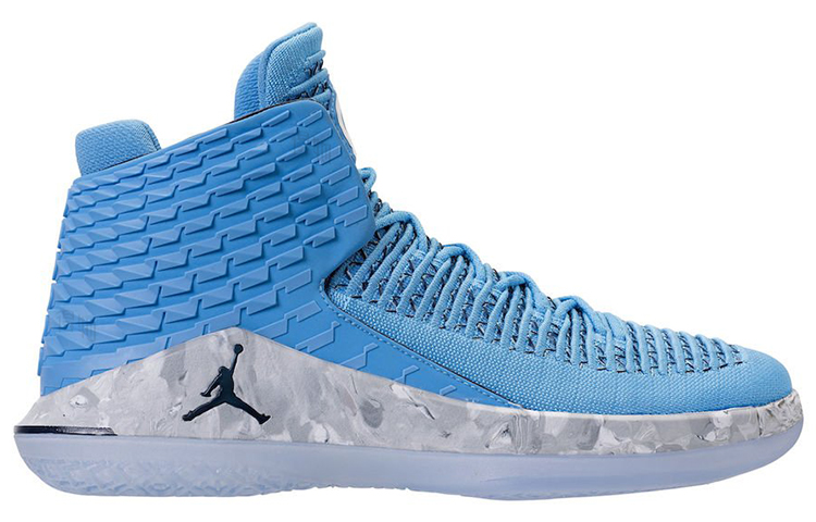 Мужские кроссовки Jordan Air Jordan 32 UNC (сине-белые) — фото 2