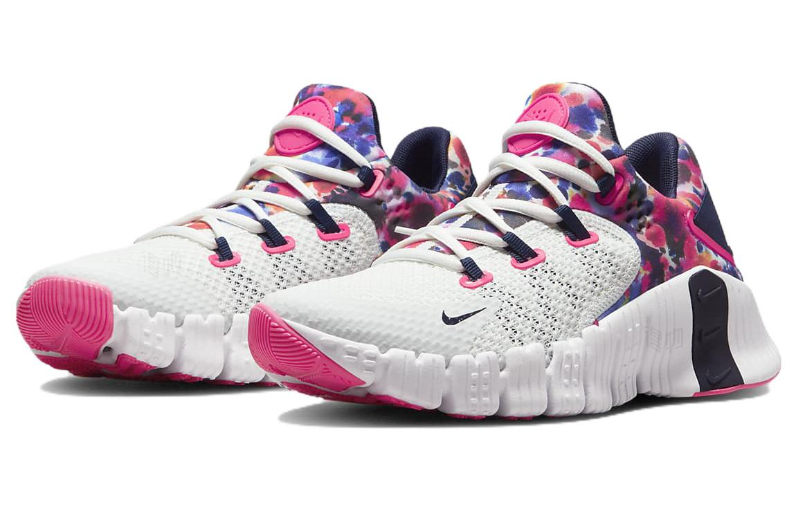 Женские кроссовки Nike Free Metcon 4 (бело-розовые) — фото 3