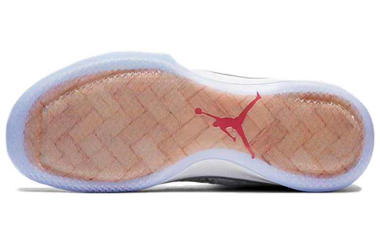 Мужские кроссовки Jordan Air Jordan 31 Chinese New Year OG (бело-черные) — 白/狼灰 — фото 5
