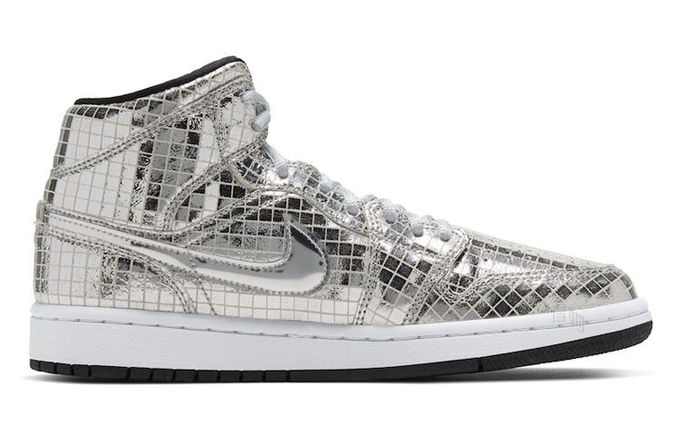 Женские кроссовки Jordan Air Jordan 1 Mid "Disco Ball" (серебряные) — фото 2