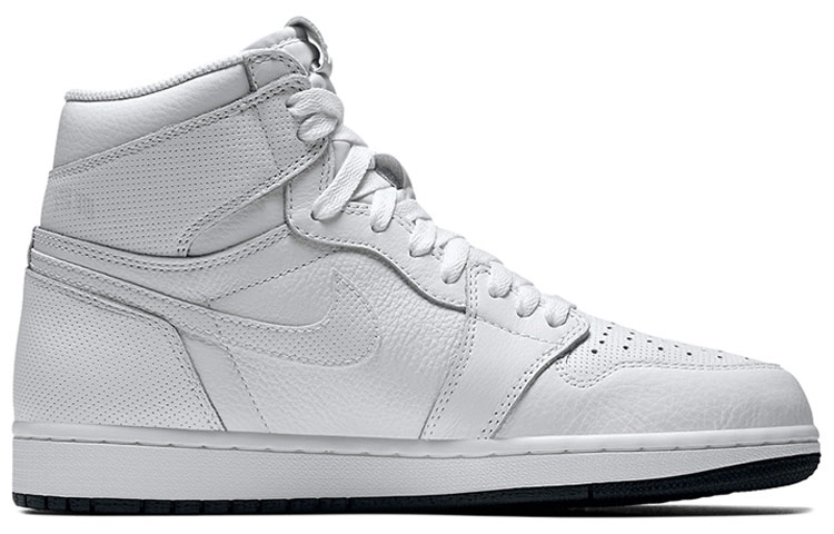 Мужские кроссовки Jordan Air Jordan 1 Retro "White Perforated" (белые) — Чёрный / белый — фото 2