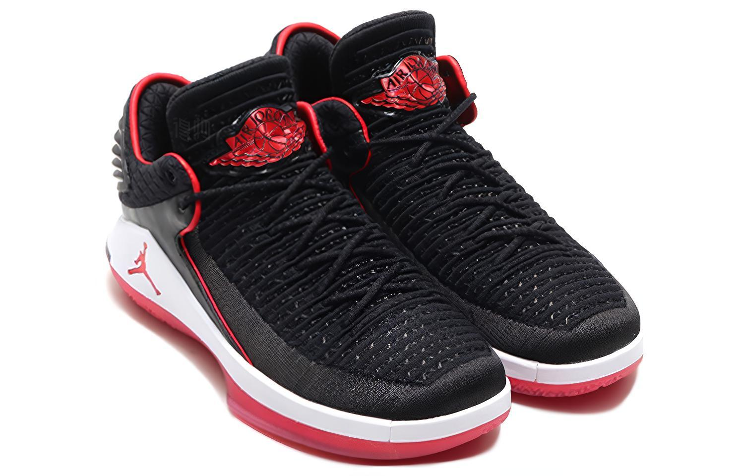 Мужские кроссовки Jordan Air Jordan 32 Low Bred OG (черно-красный) — Чёрный / красный — фото 4