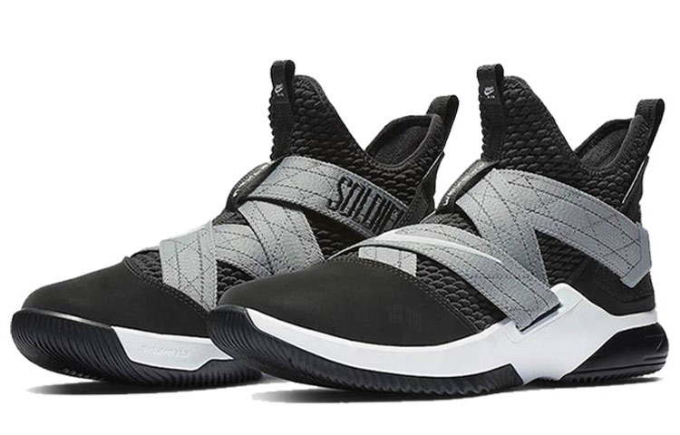 Мужские кроссовки Nike zoom soldier 12 (черно-серый) — фото 3