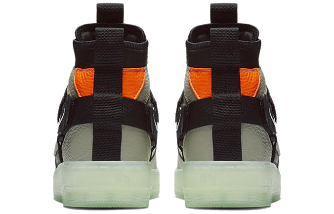 Кроссовки Nike Air Force 1 Utility Spruce Fog/Black (черно-серые) — 云杉雾/黑色 — фото 4