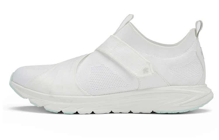 DESCENTE RUNNING Fabric Cushioning Breathable Low top Running Shoes Women’s Mint Green