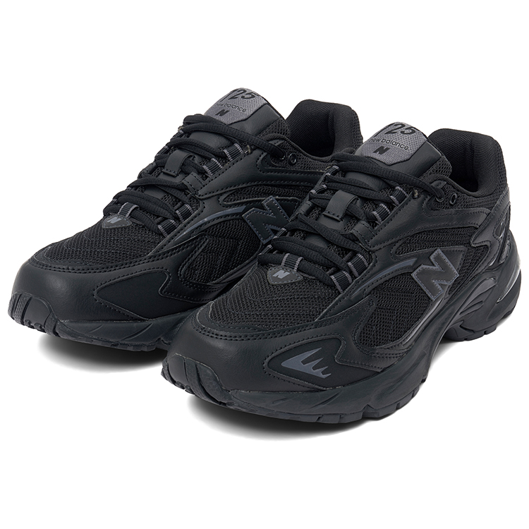 725 New Balancev1 ‘Black’