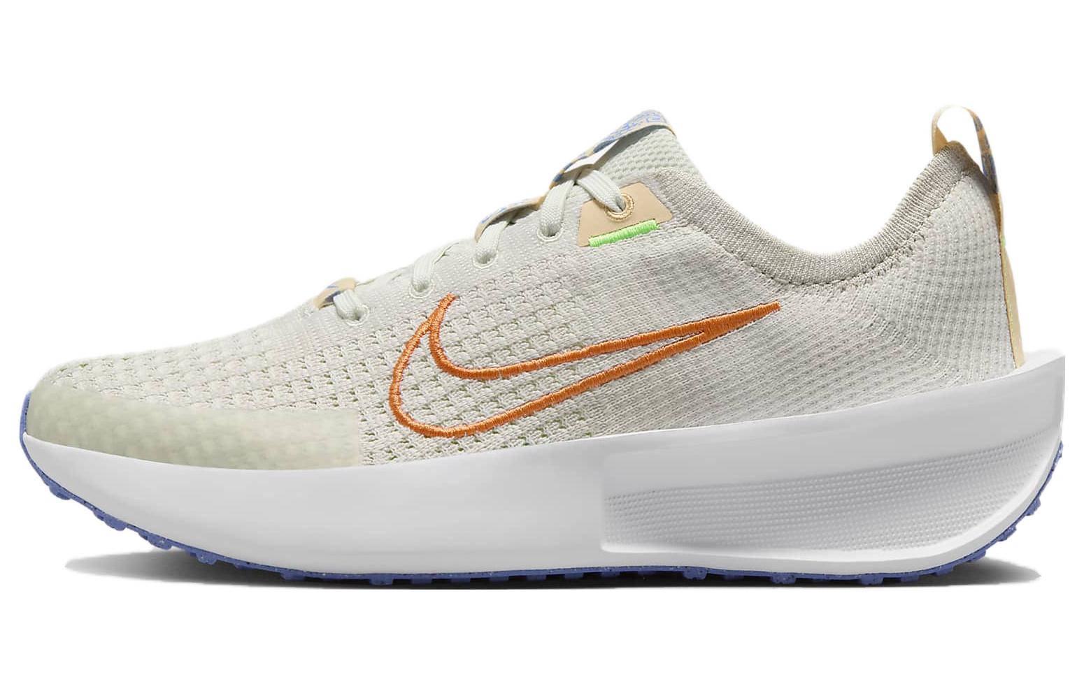 Женские кроссовки Nike Interact Run (белый)