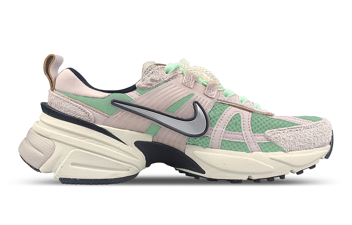 Nike V2K Run Slip Resistant Abrasion Resistant Low top Running Shoes Women’s Green Pink