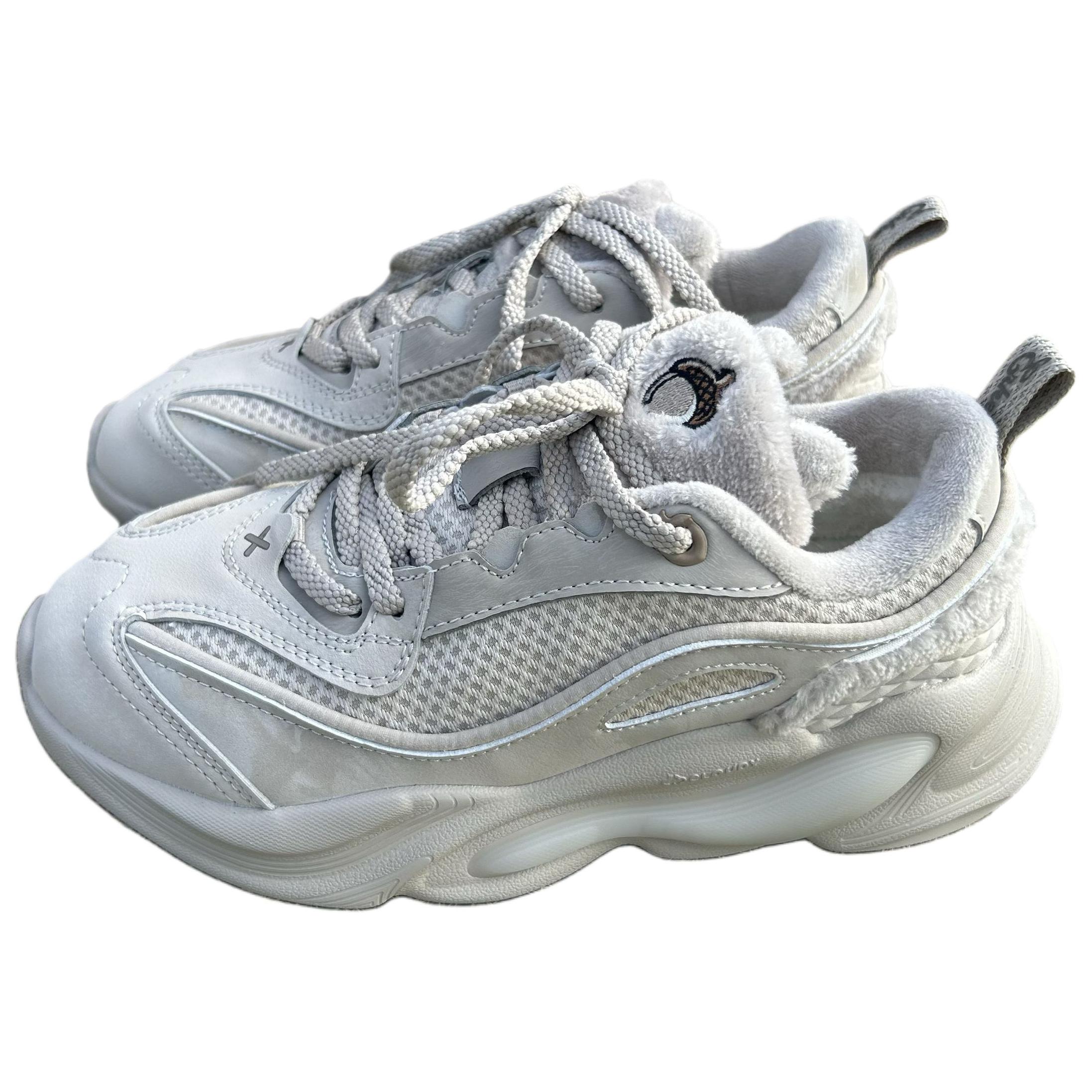 Erke Fleece Lined Fashion Comfortable Slip Resistant Thermal Low top Casual Running Shoes Women’s Gray