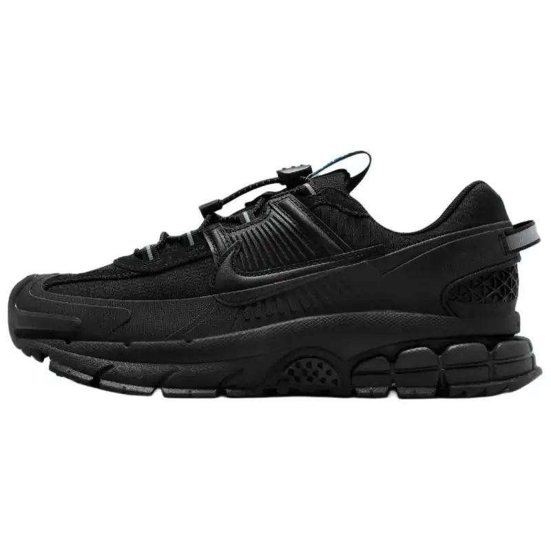 Nike ZOOM VOMERO ROAM Synthetic Leather, Leather Low top Casual Running Shoes Women's Black