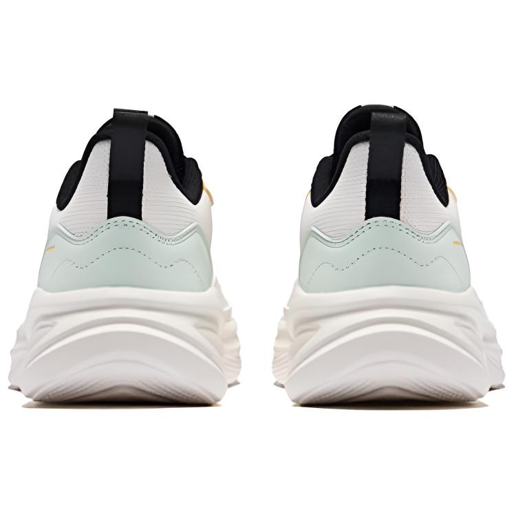 Erke Cushioning Slip Resistant Low top Casual Running Shoes Men’s White