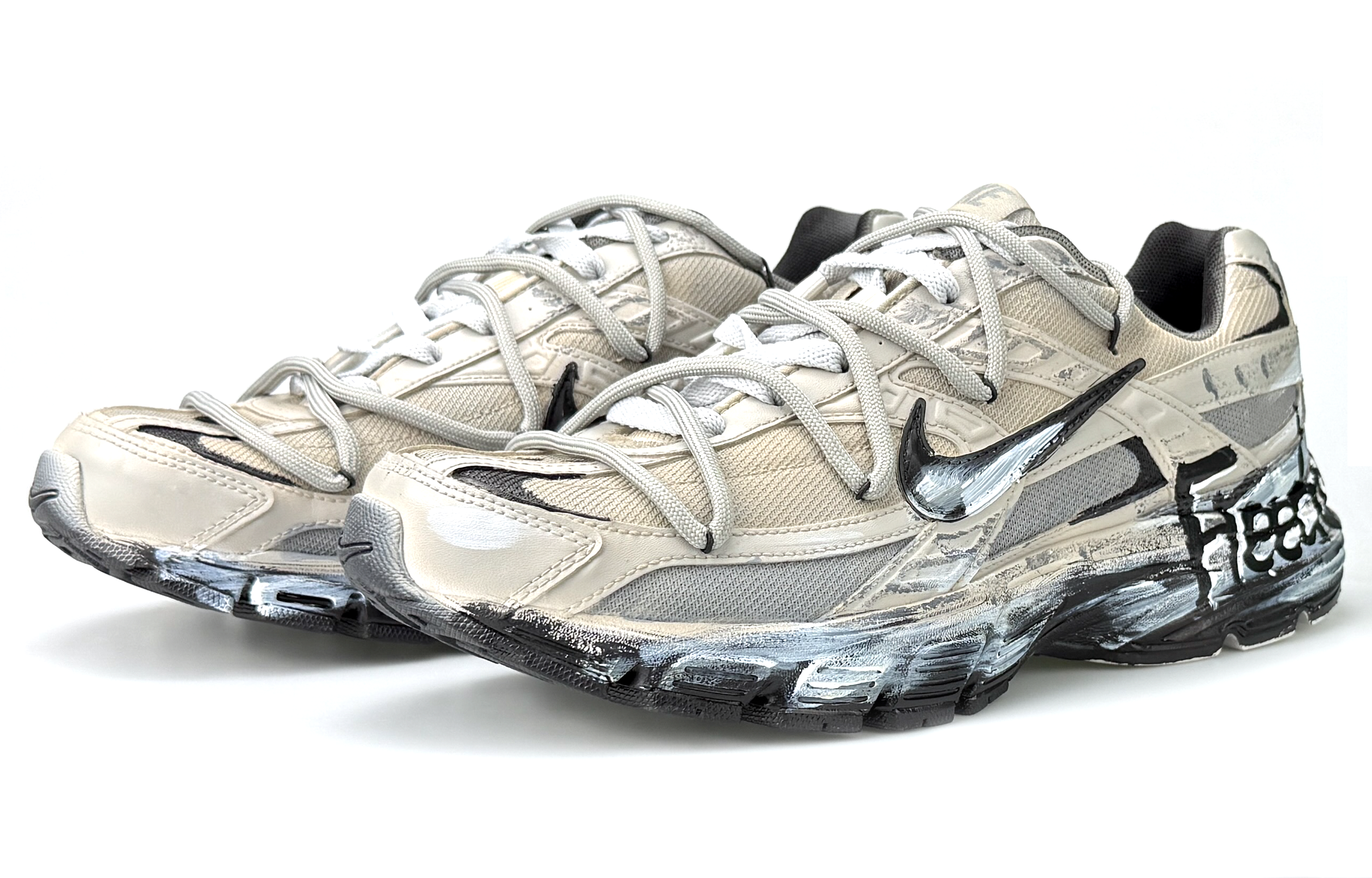 Nike Initiator Cushioning Abrasion Resistant Breathable Cushioning Abrasion Resistant Breathable Low top