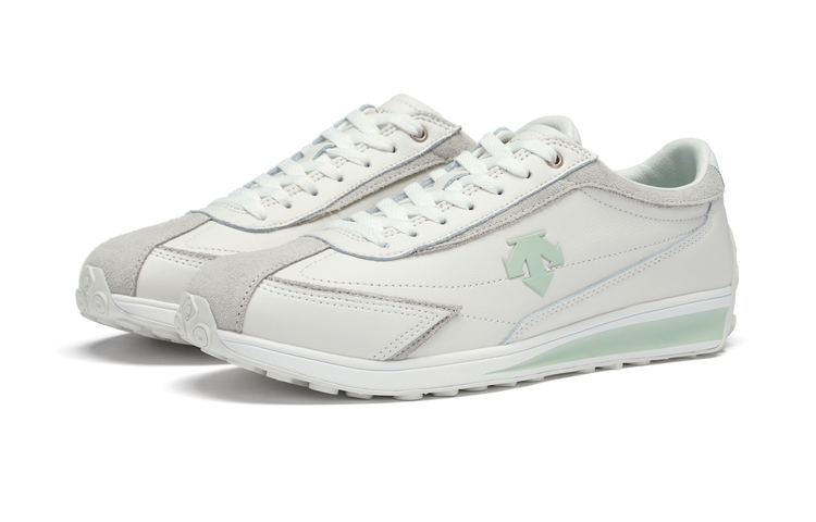 DESCENTE Cron Racer Slip Resistant, Abrasion Resistant, Breathable Slip Resistant, Abrasion Resistant, Breathable