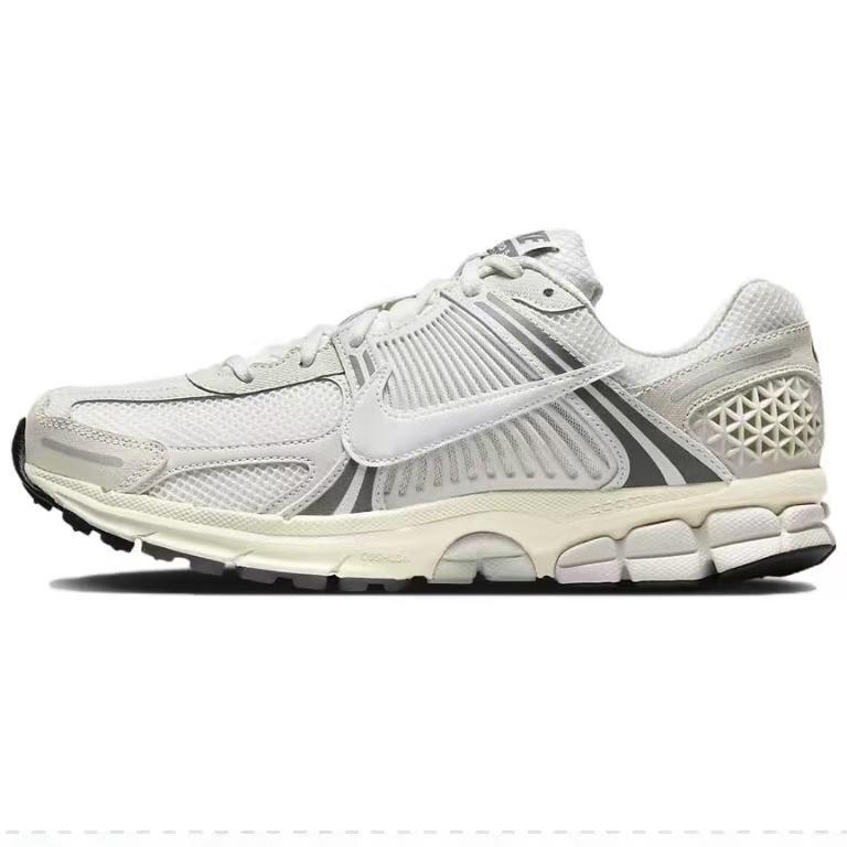 Nike Zoom Vomero 5 Breathable Low top Zoom Air Technology Running Shoes Unisex Gray Black