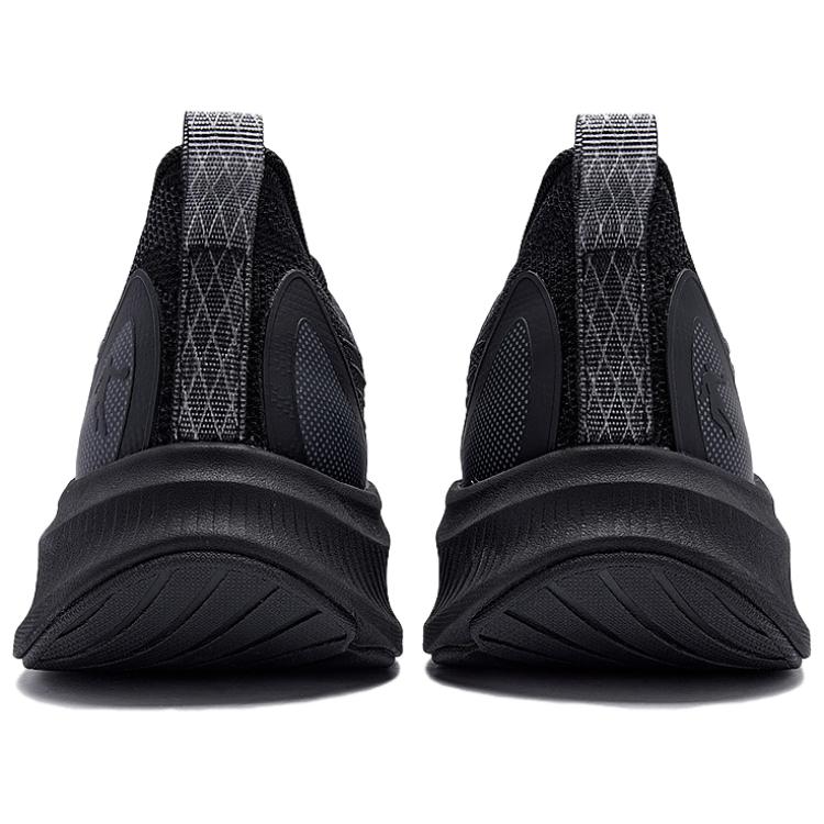 QIAODAN Breathable And Lightweight Low top Casual Running Shoes Men’s Black
